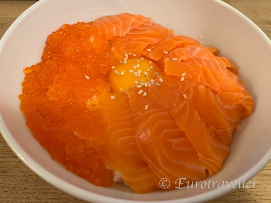 サーモンいくら丼