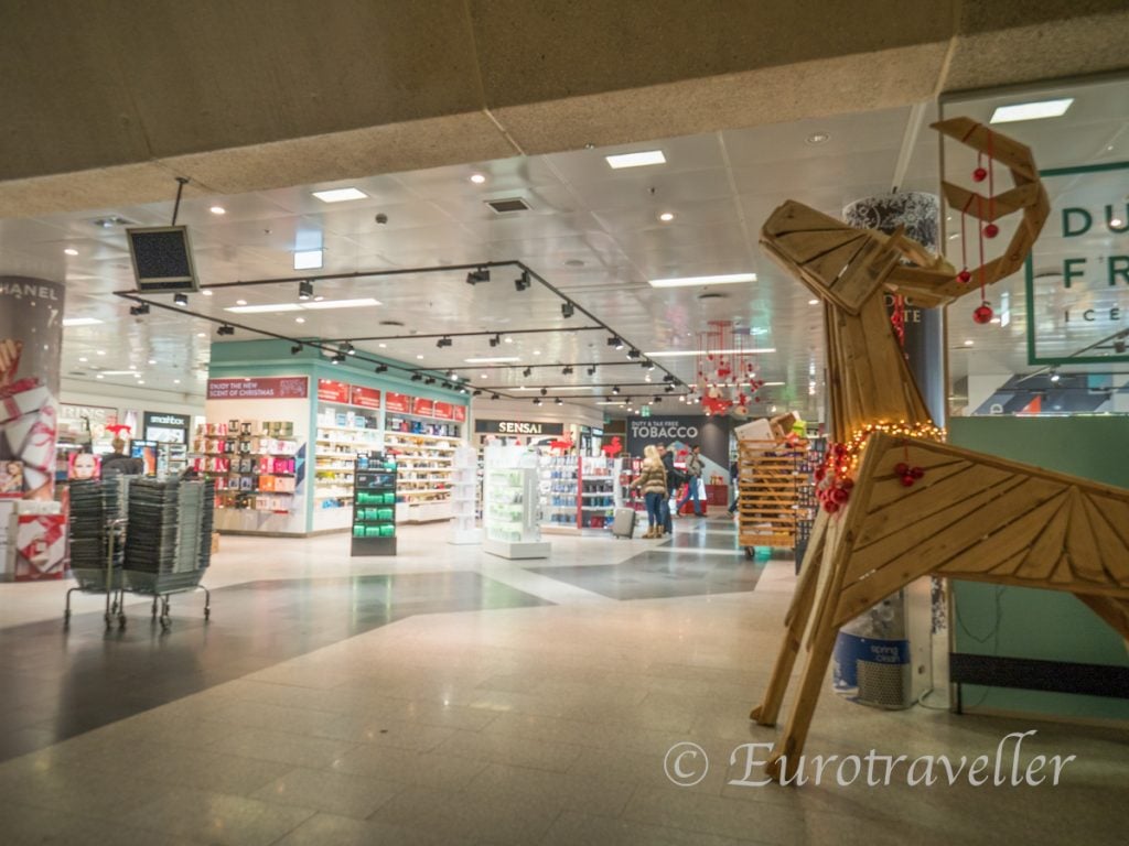 ケフラヴィーク国際空港